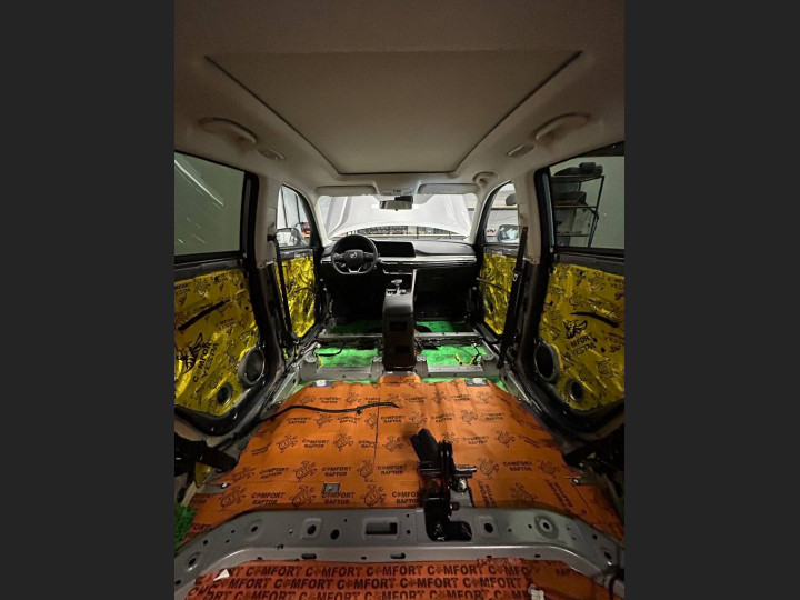 Шумоизоляция автомобиля Changan CS35