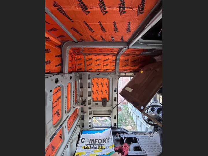 Шумоизоляция автомобиля DAF
