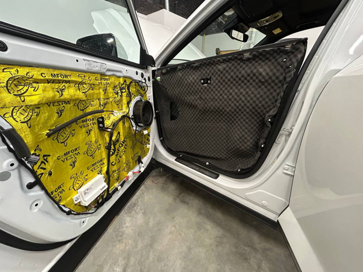 Шумоизоляция автомобиля GAC GS8
