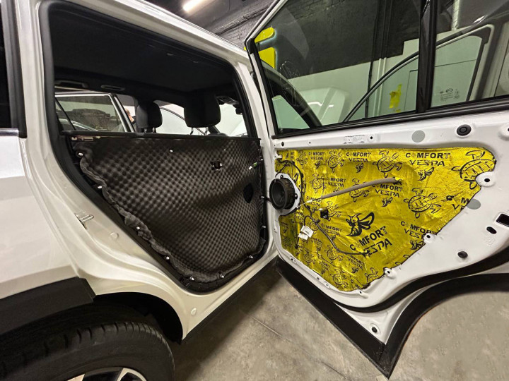 Шумоизоляция автомобиля GAC GS8