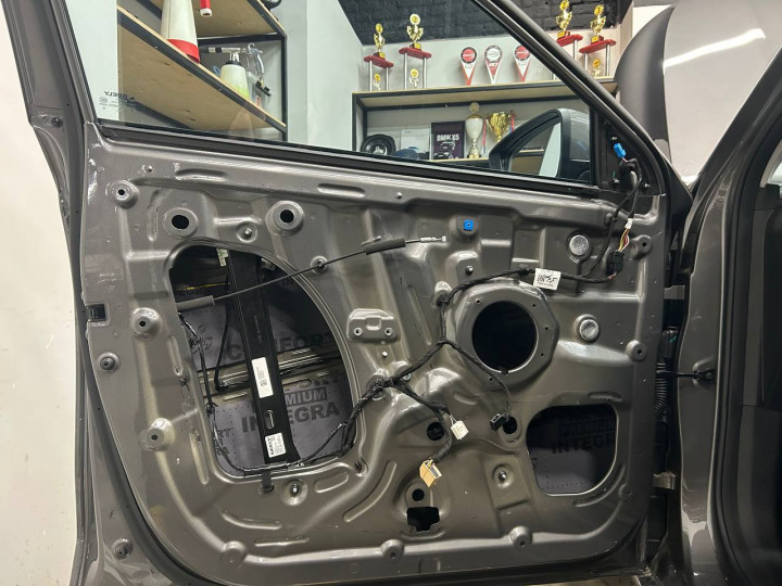 Шумоизоляция автомобиля Geely Emgrand