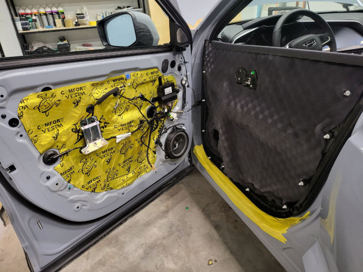 Шумоизоляция автомобиля Geely Tugella