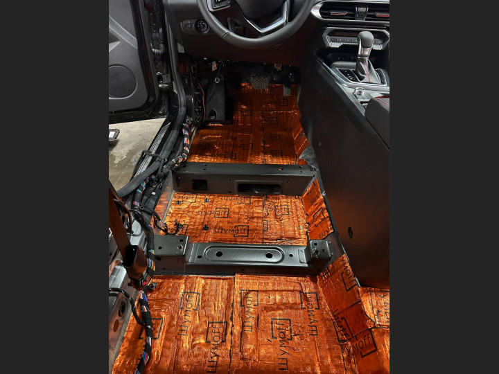 Шумоизоляция автомобиля Kaiyi E5