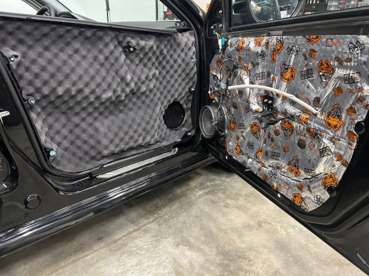 Шумоизоляция автомобиля Kaiyi E5