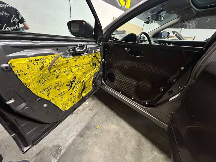 Шумоизоляция автомобиля Nissan Qashqai