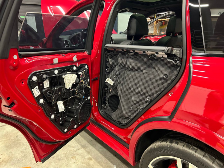 Шумоизоляция автомобиля Porsche Cayenne