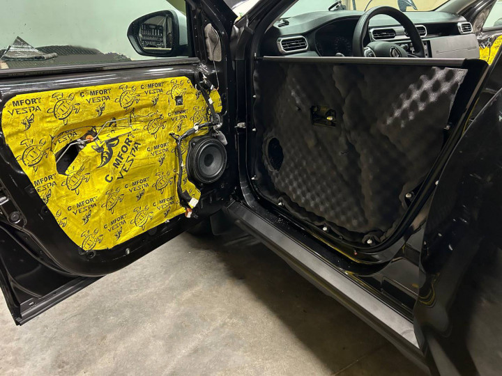 Шумоизоляция автомобиля Renault Duster
