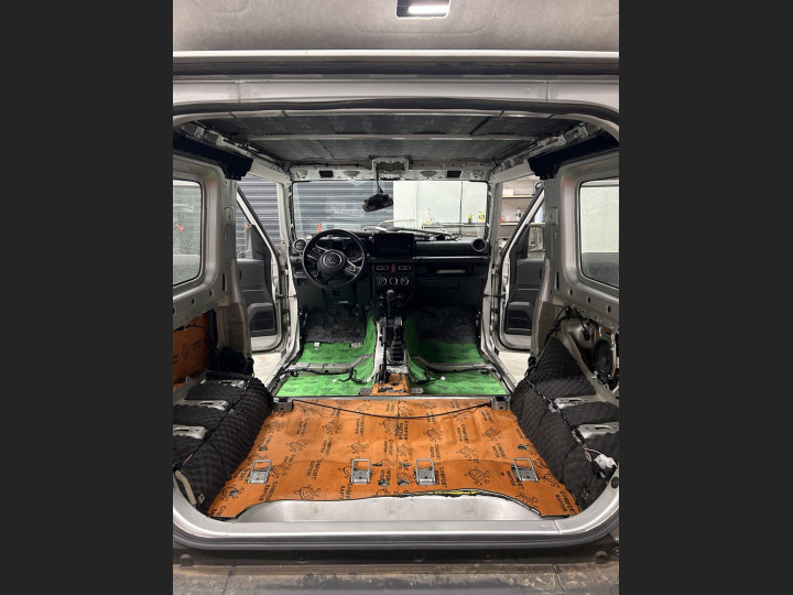 Шумоизоляция автомобиля Suzuki Jimny