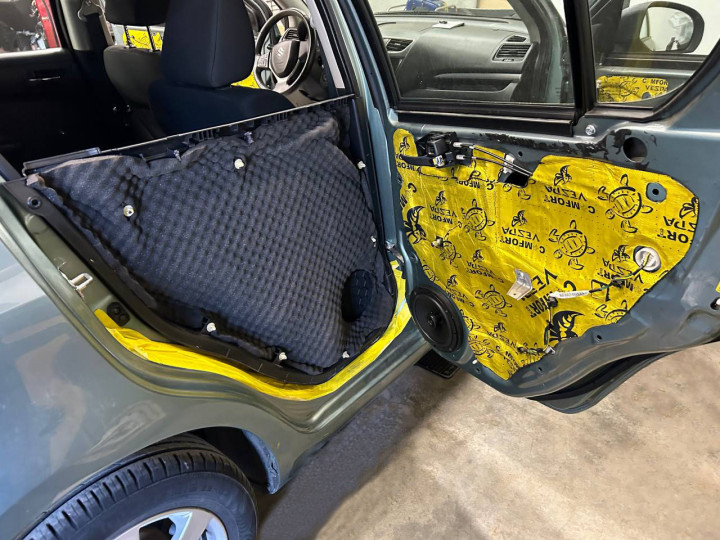 Шумоизоляция автомобиля Suzuki Swift