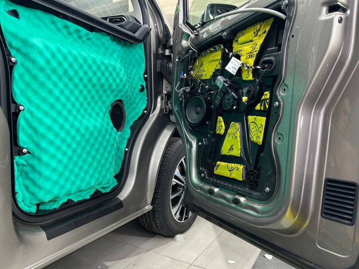 Шумоизоляция автомобиля Volkswagen Multivan