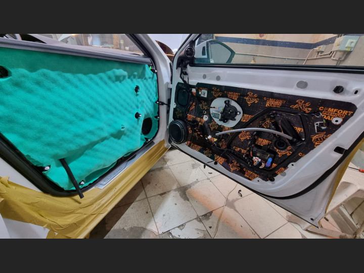 Шумоизоляция автомобиля Skoda Superb