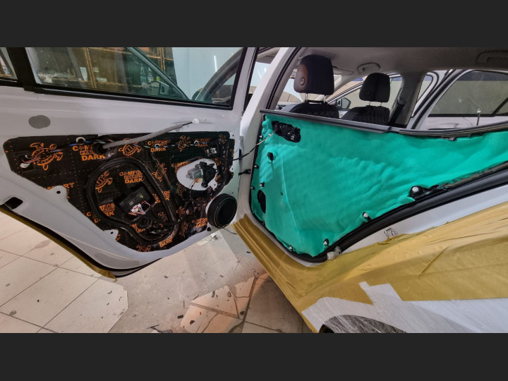 Шумоизоляция автомобиля Skoda Superb