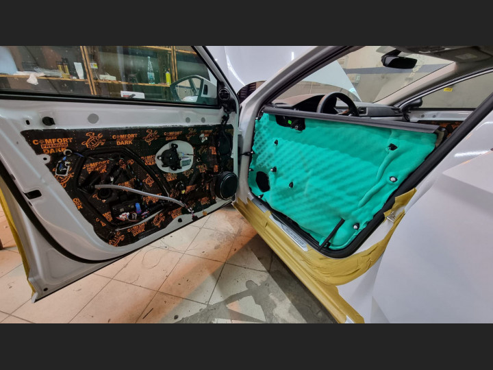 Шумоизоляция автомобиля Skoda Superb
