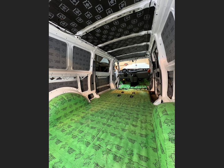 Шумоизоляция автомобиля Volkswagen Transporter